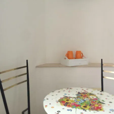 بيت ضيافة Salicotto 56 3*