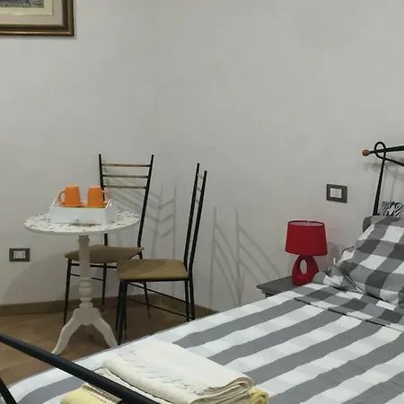 Salicotto 56 * סיינה
