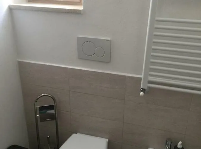 萨利格图56号旅馆 3*