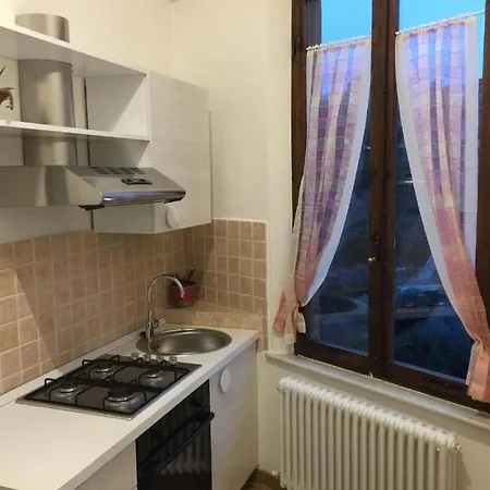 Salicotto 56 Гостевой дом Сиена