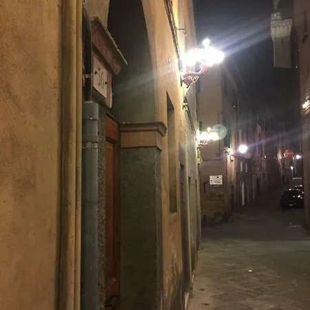 Salicotto 56 3* Сиена